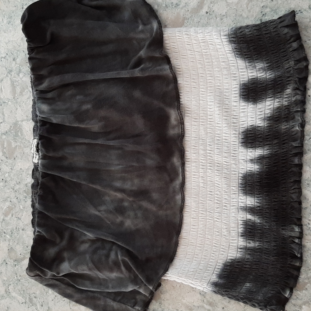 Eyeshadow tube top